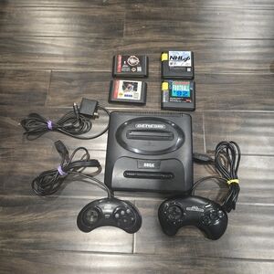 Genesis Classic Console Bundle in Black